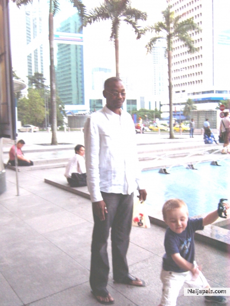  - click for next photo