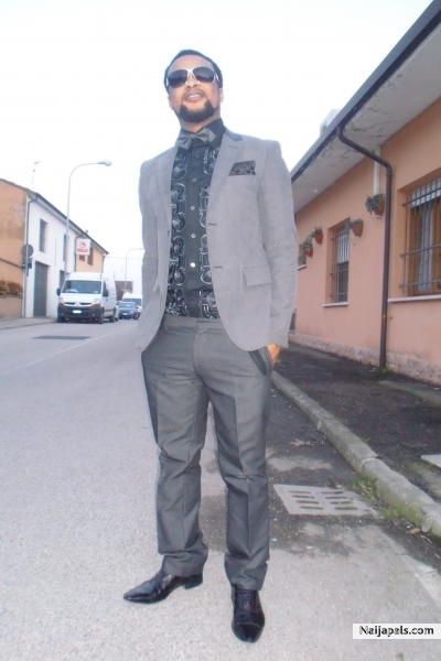  - click for next photo