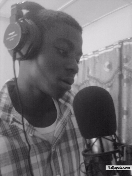 singing - click for next photo