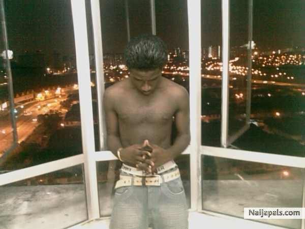  - click for next photo