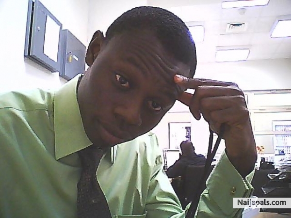 Me in d office... - click for next photo