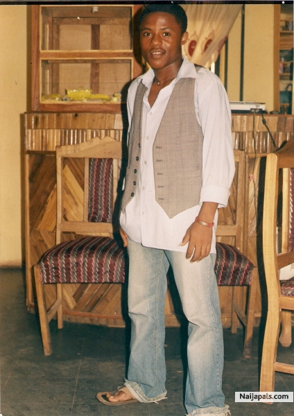  - click for next photo