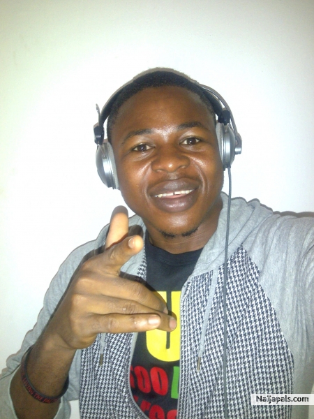 just chilling in studio - click for next photo