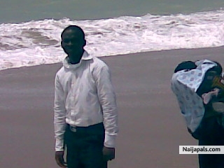  - click for next photo