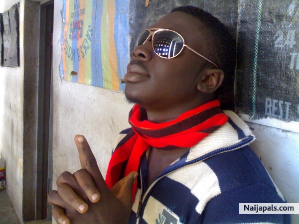 dat idoma boy - click for next photo