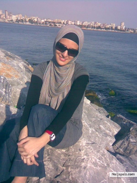  - click for next photo
