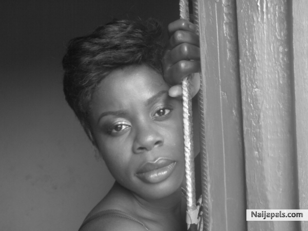 shyn - click for next photo