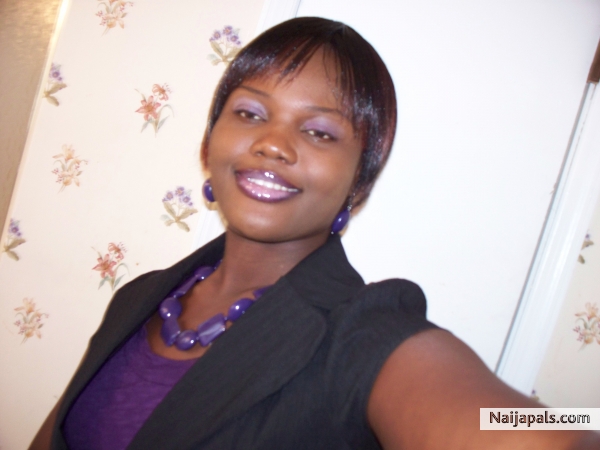 fake smile - click for next photo