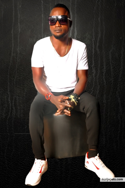 I go by the name Tranz Bankz 💥♥️🎤👊. - click for next photo