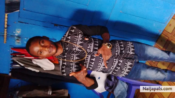 flexing tinz - click for next photo