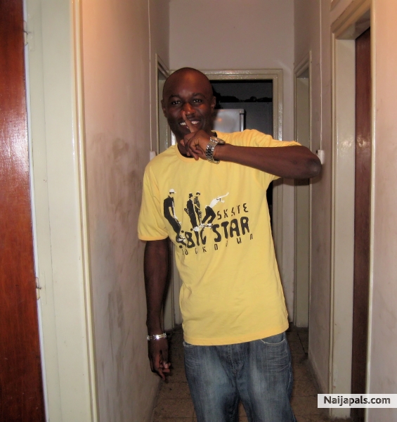  - click for next photo