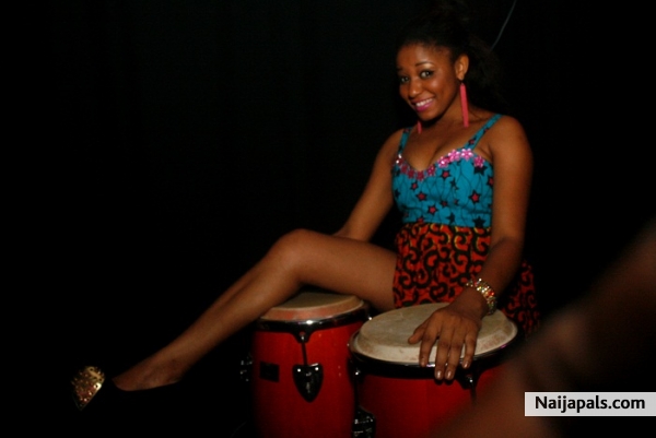 Beremole video shoot - click for next photo