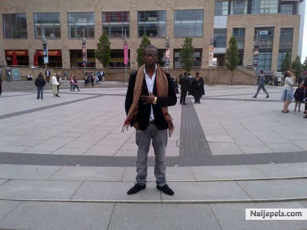  - click for next photo
