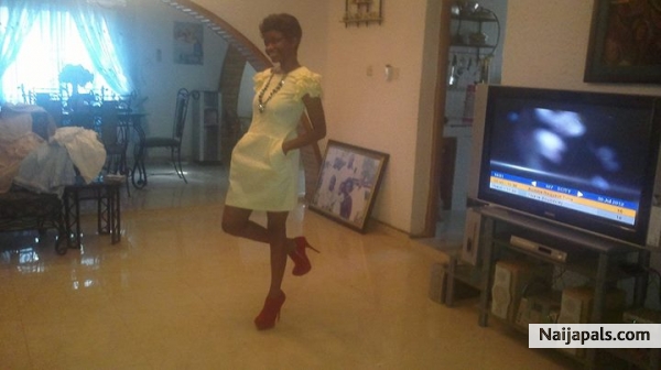 beautiful sister - click for next photo