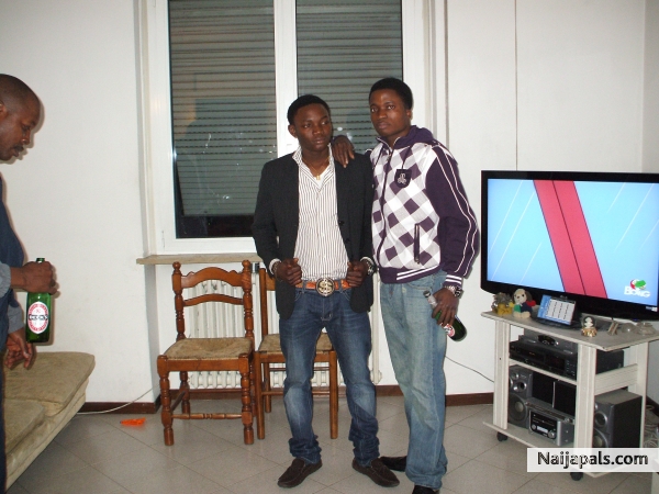 - click for next photo