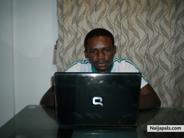 Am online - click for next photo