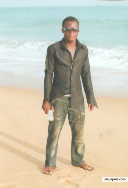  - click for next photo