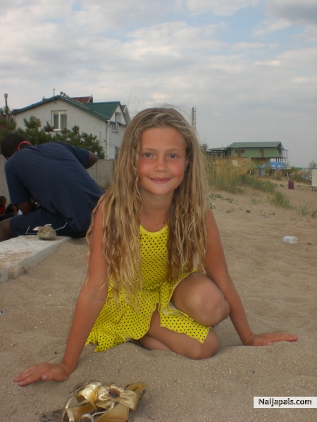  - click for next photo