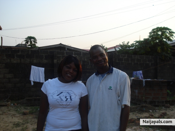 muyi with jennifa - click for next photo
