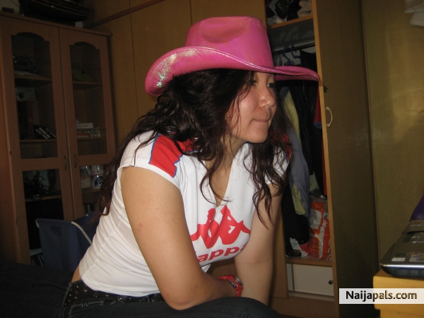  - click for next photo