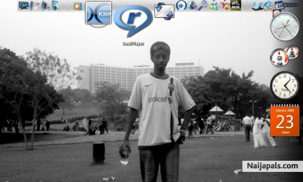  - click for next photo