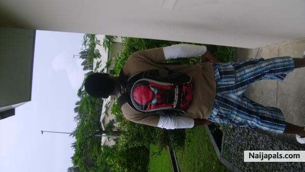 i' m dabill < 2muchmony> - click for next photo