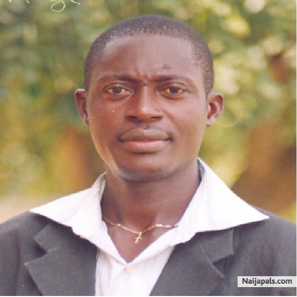 LOVING EVERYONE IN NAIJA - click for next photo