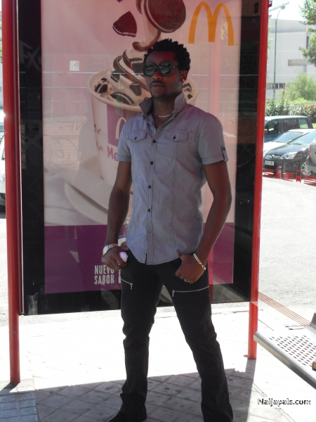  - click for next photo