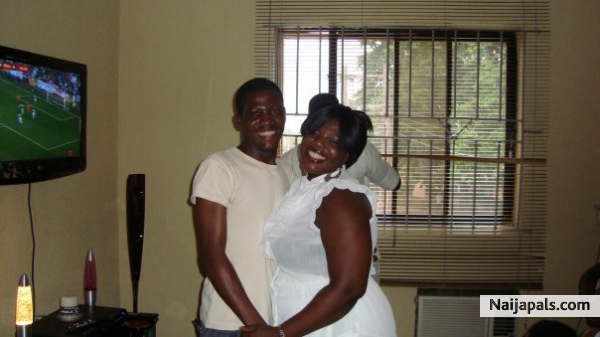 me and my lovely sister - click for next photo
