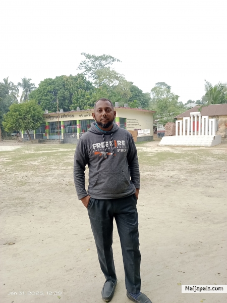 Md Firoz Mahmud is at Bishnopur Norail - click for next photo