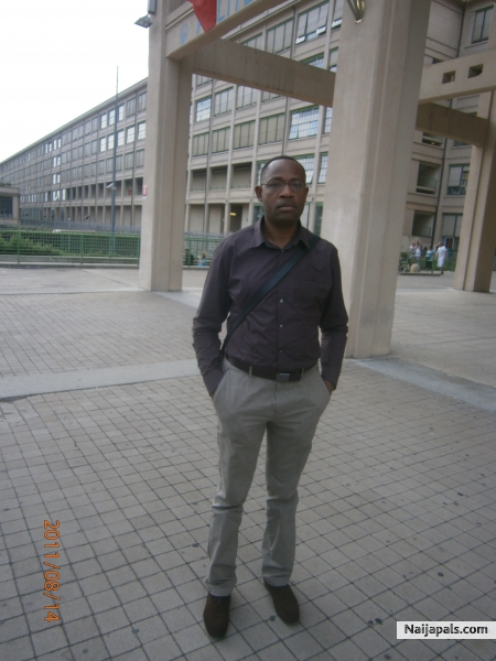JustMe - click for next photo