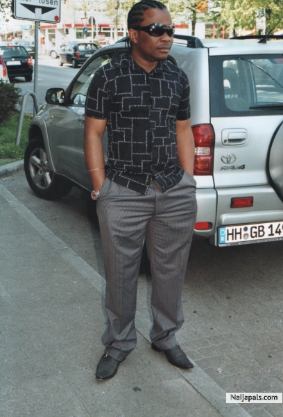  - click for next photo