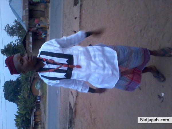  - click for next photo