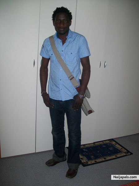  - click for next photo