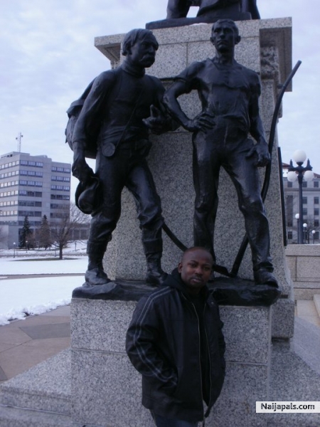  - click for next photo