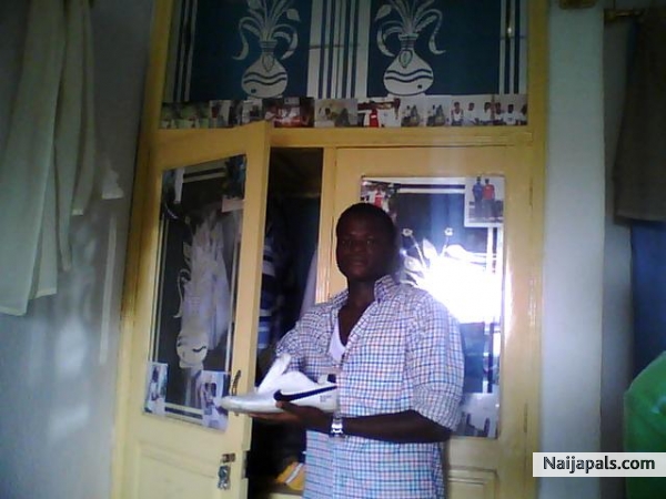  - click for next photo