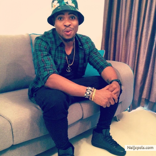 Maintain Ur standard of living while praying 4 God' s upliftment. - click for next photo