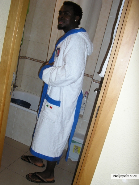  - click for next photo