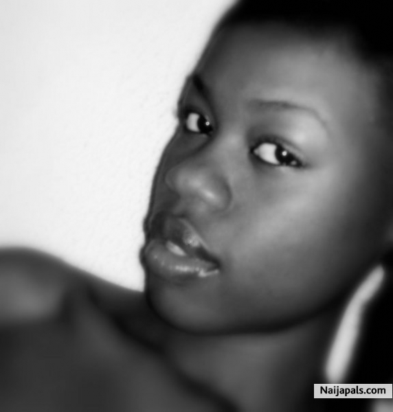 Mwahhhhh..meee - click for next photo