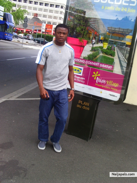 in paris.orly - click for next photo