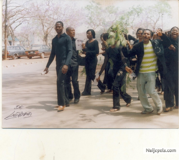 the burial of my departmental girl in 2007 - click for next photo