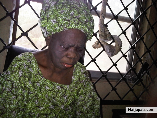 ma lovely granny - click for next photo