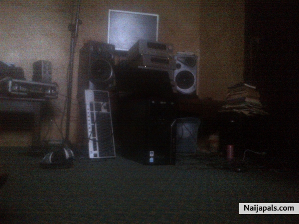 My Recording Studyo - click for next photo