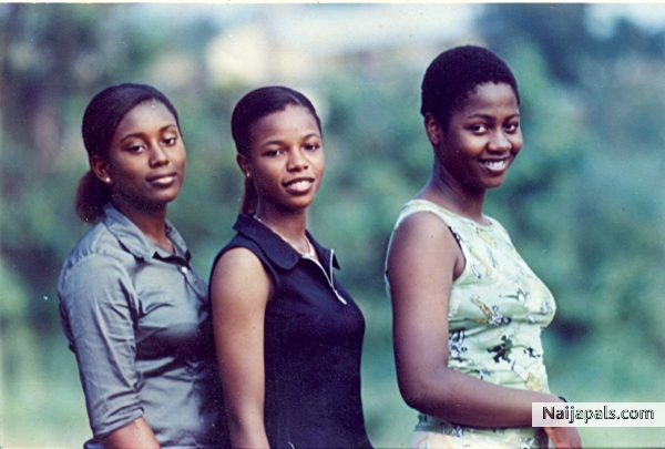 phynaleo.........blessing and ruche....back in sch school - click for next photo