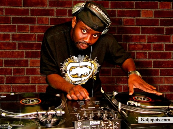 Tha eldest son of tha Music phamily will be storming canada (April 24 2009) - click for next photo