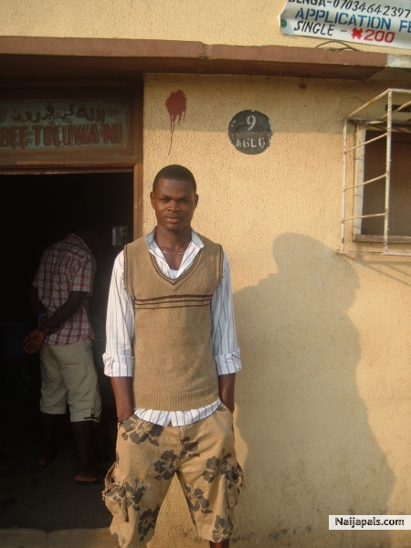  - click for next photo