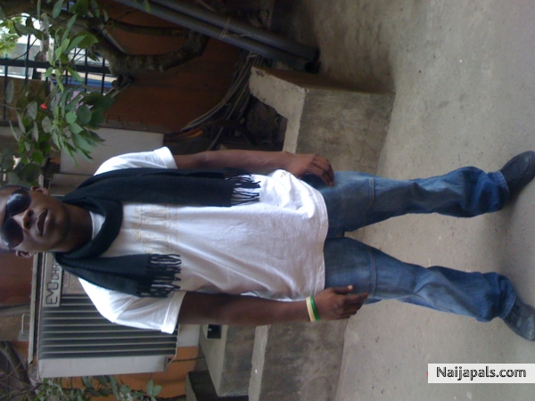 am abbey from nigeria God fearing and good looking at. - click for next photo