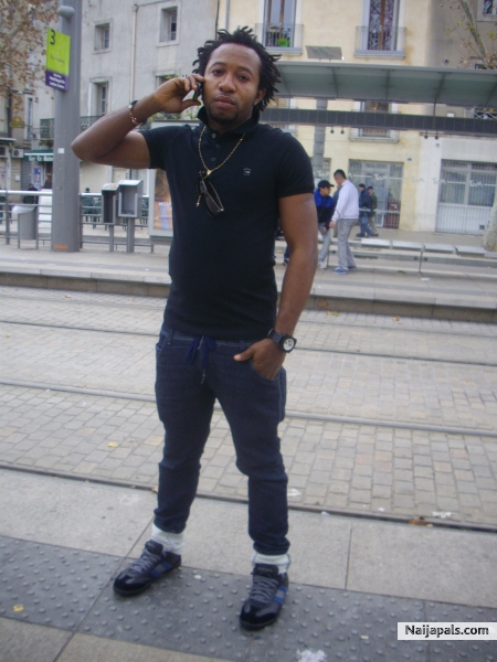  - click for next photo