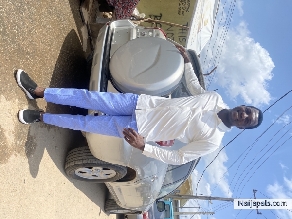 It’s me Kcee - click for next photo
