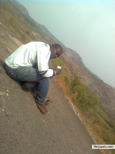  - click for next photo